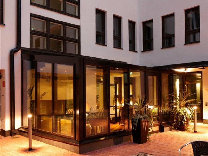 Fabian Hotel